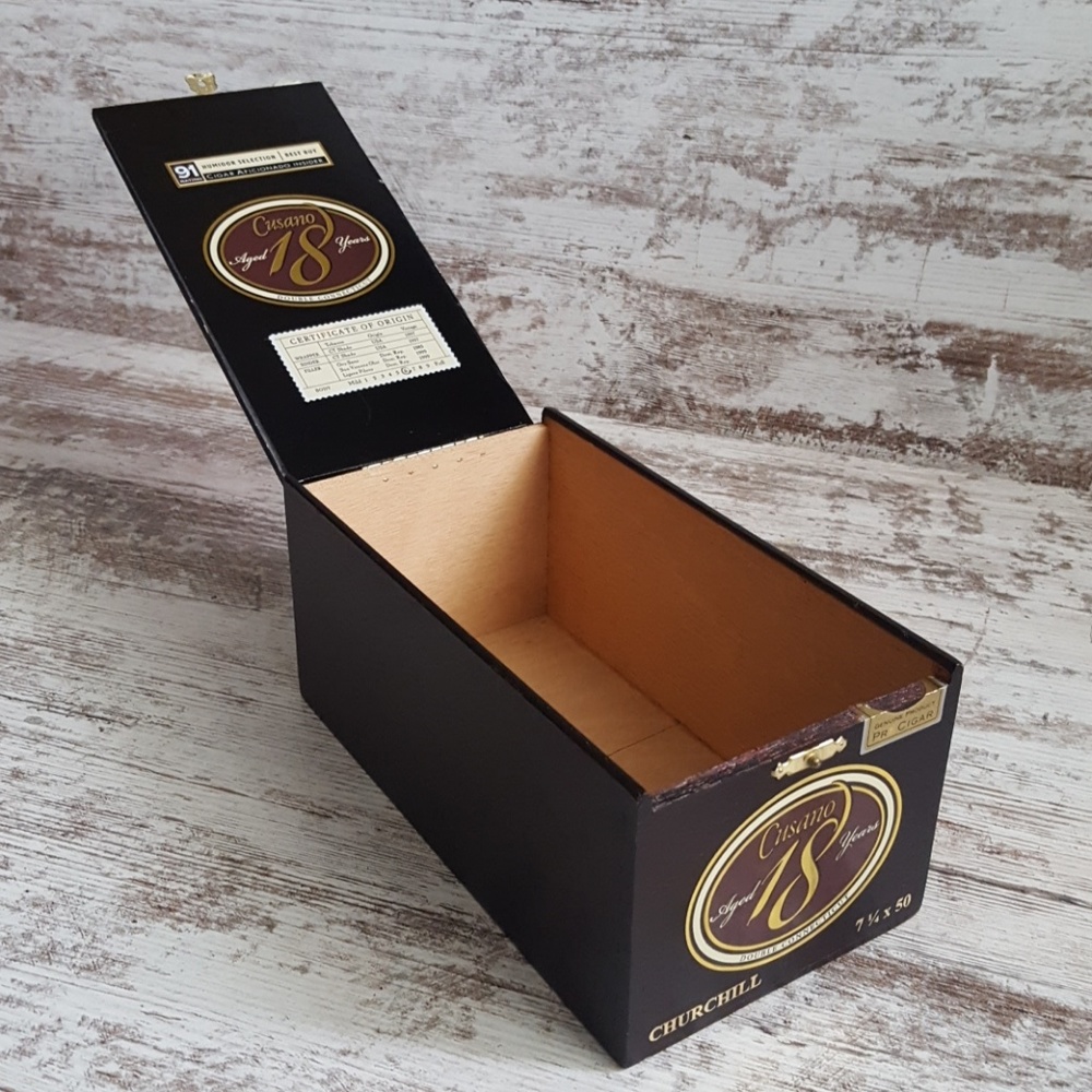 Cigar Box Churchill Cusano Double CT